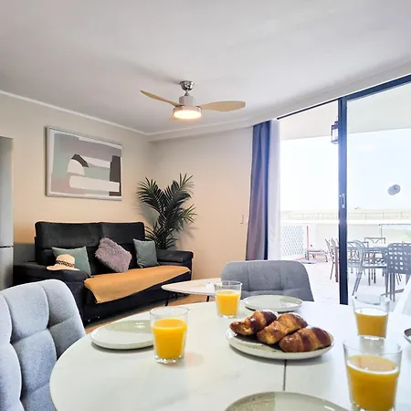 Ocean Bliss In Mar Has Sea Views On Its Large Terrace With Great Location Apartament Palm-mar